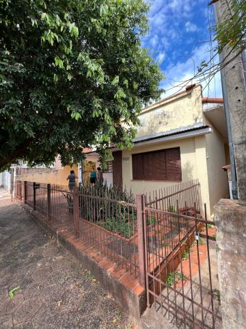 Alugar Casa / Padr&atilde;o em S&atilde;o Jos&eacute; do Rio Preto R$ 1.300,00 - Foto 3