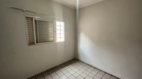 Alugar Casa / Padr&atilde;o em S&atilde;o Jos&eacute; do Rio Preto R$ 2.700,00 - Foto 17