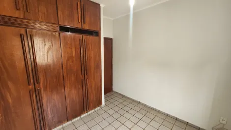 Alugar Casa / Padr&atilde;o em S&atilde;o Jos&eacute; do Rio Preto R$ 2.700,00 - Foto 8