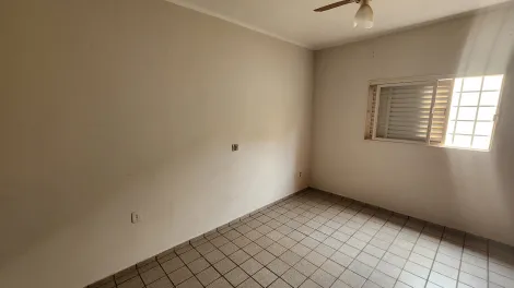 Alugar Casa / Padr&atilde;o em S&atilde;o Jos&eacute; do Rio Preto R$ 2.700,00 - Foto 12