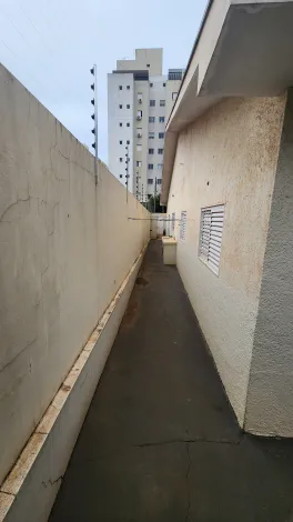 Alugar Casa / Padr&atilde;o em S&atilde;o Jos&eacute; do Rio Preto R$ 2.700,00 - Foto 26