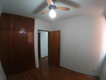 Alugar Apartamento / Padr&atilde;o em S&atilde;o Jos&eacute; do Rio Preto R$ 900,00 - Foto 10