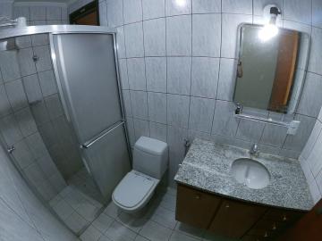 Alugar Apartamento / Padr&atilde;o em S&atilde;o Jos&eacute; do Rio Preto R$ 900,00 - Foto 11