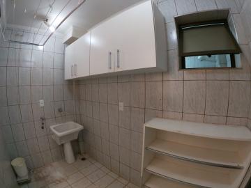 Alugar Apartamento / Padr&atilde;o em S&atilde;o Jos&eacute; do Rio Preto R$ 900,00 - Foto 22