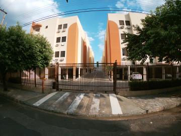 Alugar Apartamento / Padr&atilde;o em S&atilde;o Jos&eacute; do Rio Preto R$ 900,00 - Foto 26