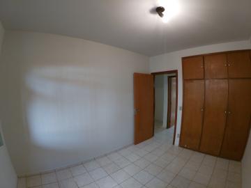 Alugar Apartamento / Padr&atilde;o em S&atilde;o Jos&eacute; do Rio Preto R$ 1.000,00 - Foto 13