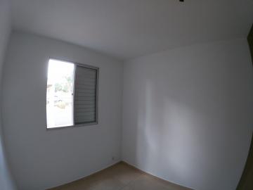 Alugar Apartamento / Padr&atilde;o em S&atilde;o Jos&eacute; do Rio Preto R$ 550,00 - Foto 12