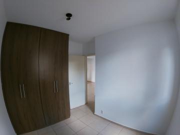 Alugar Apartamento / Padr&atilde;o em S&atilde;o Jos&eacute; do Rio Preto R$ 550,00 - Foto 14