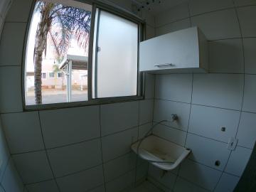 Alugar Apartamento / Padr&atilde;o em S&atilde;o Jos&eacute; do Rio Preto R$ 550,00 - Foto 6