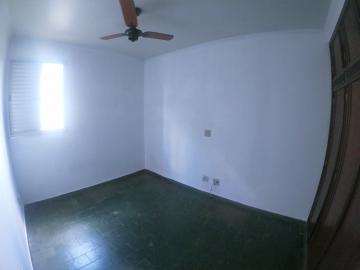 Alugar Apartamento / Padr&atilde;o em S&atilde;o Jos&eacute; do Rio Preto R$ 850,00 - Foto 11