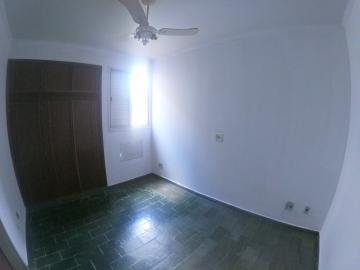 Alugar Apartamento / Padr&atilde;o em S&atilde;o Jos&eacute; do Rio Preto R$ 850,00 - Foto 18