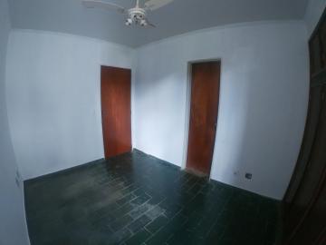 Alugar Apartamento / Padr&atilde;o em S&atilde;o Jos&eacute; do Rio Preto R$ 850,00 - Foto 20