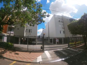 Alugar Apartamento / Padr&atilde;o em S&atilde;o Jos&eacute; do Rio Preto R$ 850,00 - Foto 1