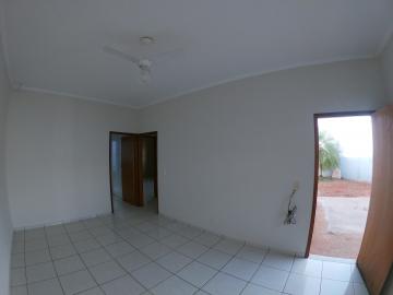 Alugar Casa / Padr&atilde;o em S&atilde;o Jos&eacute; do Rio Preto R$ 1.000,00 - Foto 4