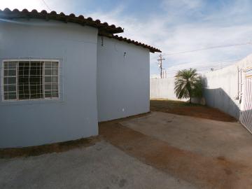 Alugar Casa / Padr&atilde;o em S&atilde;o Jos&eacute; do Rio Preto. apenas R$ 1.000,00