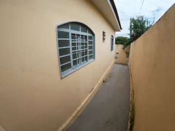 Alugar Casa / Padr&atilde;o em S&atilde;o Jos&eacute; do Rio Preto R$ 1.800,00 - Foto 10