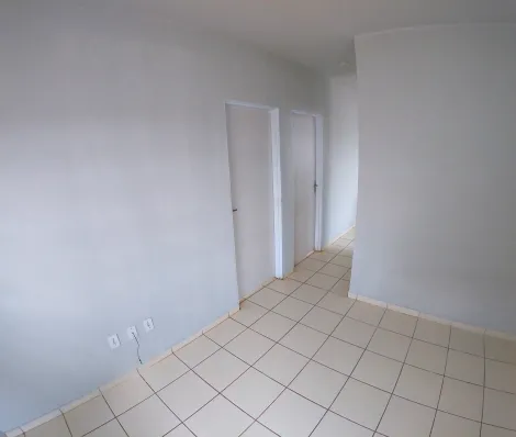 Alugar Casa / Padr&atilde;o em S&atilde;o Jos&eacute; do Rio Preto R$ 800,00 - Foto 2