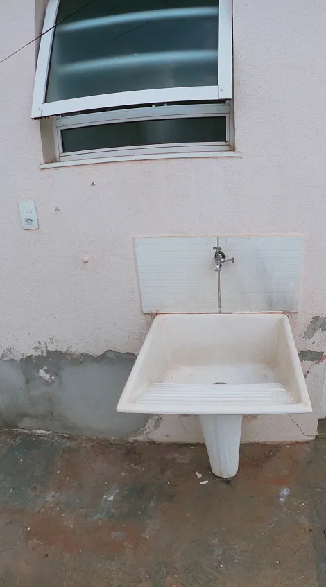 Alugar Casa / Padr&atilde;o em S&atilde;o Jos&eacute; do Rio Preto R$ 800,00 - Foto 10