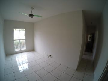 Alugar Apartamento / Padr&atilde;o em S&atilde;o Jos&eacute; do Rio Preto R$ 800,00 - Foto 3