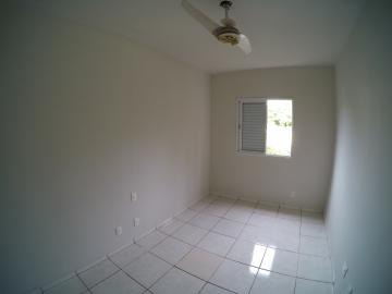 Alugar Apartamento / Padr&atilde;o em S&atilde;o Jos&eacute; do Rio Preto R$ 800,00 - Foto 6