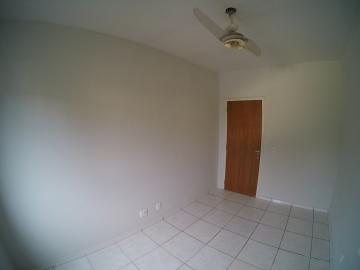 Alugar Apartamento / Padr&atilde;o em S&atilde;o Jos&eacute; do Rio Preto R$ 800,00 - Foto 8