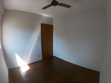 Alugar Apartamento / Padr&atilde;o em S&atilde;o Jos&eacute; do Rio Preto R$ 1.300,00 - Foto 16