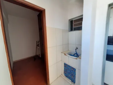 Alugar Apartamento / Padr&atilde;o em S&atilde;o Jos&eacute; do Rio Preto R$ 800,00 - Foto 13