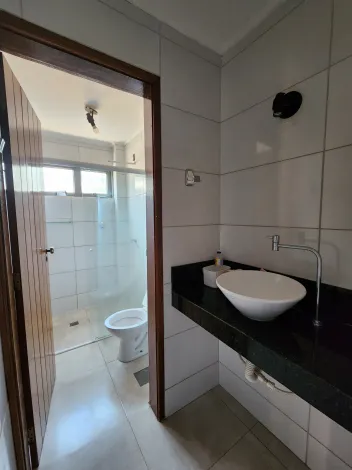 Alugar Apartamento / Padr&atilde;o em S&atilde;o Jos&eacute; do Rio Preto R$ 1.300,00 - Foto 9