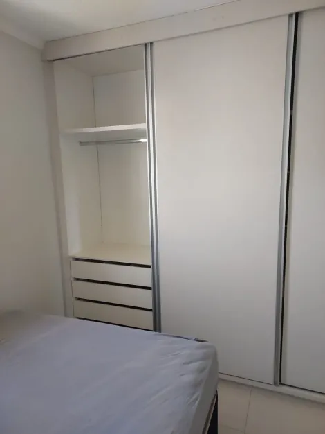 Alugar Apartamento / Padr&atilde;o em S&atilde;o Jos&eacute; do Rio Preto R$ 1.200,00 - Foto 2