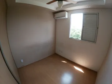 Alugar Apartamento / Padr&atilde;o em S&atilde;o Jos&eacute; do Rio Preto R$ 900,00 - Foto 9