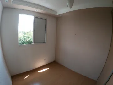 Alugar Apartamento / Padr&atilde;o em S&atilde;o Jos&eacute; do Rio Preto R$ 900,00 - Foto 12