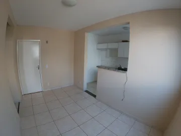 Alugar Apartamento / Padr&atilde;o em S&atilde;o Jos&eacute; do Rio Preto R$ 750,00 - Foto 2