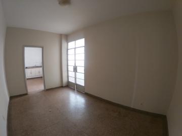 Alugar Apartamento / Padr&atilde;o em S&atilde;o Jos&eacute; do Rio Preto R$ 1.300,00 - Foto 4
