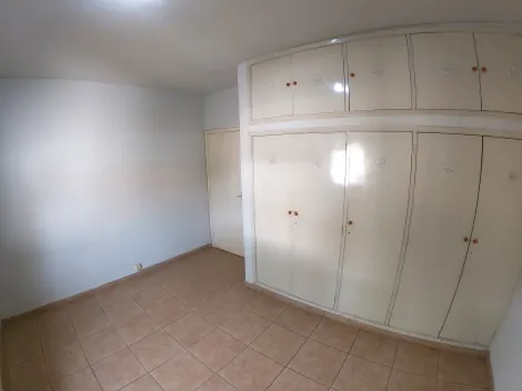 Alugar Casa / Padr&atilde;o em S&atilde;o Jos&eacute; do Rio Preto R$ 1.600,00 - Foto 7