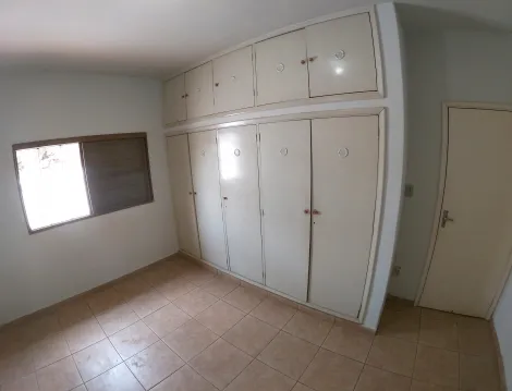 Alugar Casa / Padr&atilde;o em S&atilde;o Jos&eacute; do Rio Preto R$ 1.600,00 - Foto 11