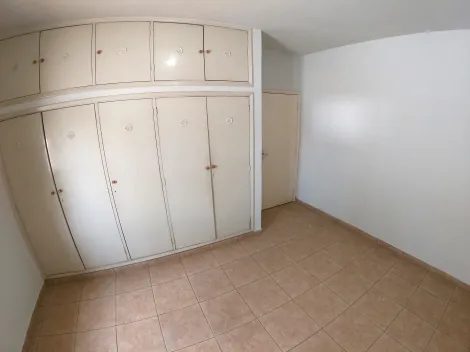 Alugar Casa / Padr&atilde;o em S&atilde;o Jos&eacute; do Rio Preto R$ 1.600,00 - Foto 12