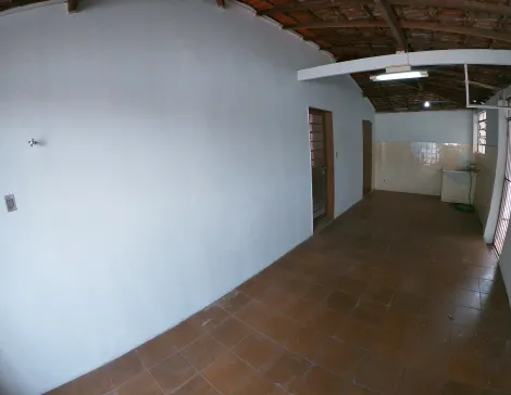 Alugar Casa / Padr&atilde;o em S&atilde;o Jos&eacute; do Rio Preto R$ 1.600,00 - Foto 14