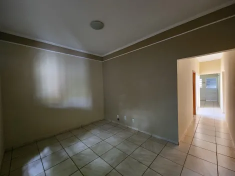 Alugar Casa / Padr&atilde;o em S&atilde;o Jos&eacute; do Rio Preto R$ 1.600,00 - Foto 2