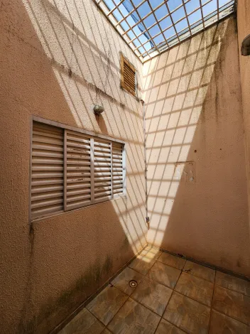 Alugar Casa / Padr&atilde;o em S&atilde;o Jos&eacute; do Rio Preto R$ 1.600,00 - Foto 13