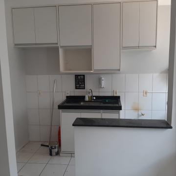 Alugar Apartamento / Padr&atilde;o em S&atilde;o Jos&eacute; do Rio Preto. apenas R$ 900,00