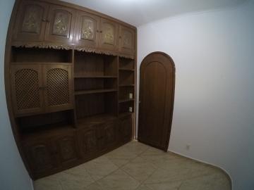 Alugar Casa / Padr&atilde;o em S&atilde;o Jos&eacute; do Rio Preto R$ 1.700,00 - Foto 4