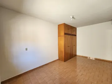 Alugar Casa / Padr&atilde;o em S&atilde;o Jos&eacute; do Rio Preto R$ 2.200,00 - Foto 12