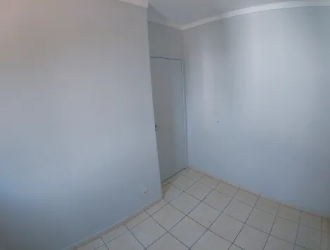 Alugar Apartamento / Padr&atilde;o em S&atilde;o Jos&eacute; do Rio Preto R$ 500,00 - Foto 5