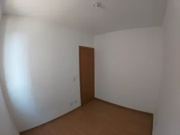 Alugar Apartamento / Padr&atilde;o em S&atilde;o Jos&eacute; do Rio Preto R$ 700,00 - Foto 7