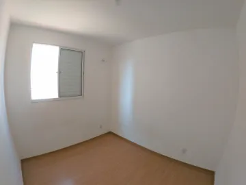Alugar Apartamento / Padr&atilde;o em S&atilde;o Jos&eacute; do Rio Preto R$ 700,00 - Foto 9