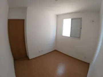 Alugar Apartamento / Padr&atilde;o em S&atilde;o Jos&eacute; do Rio Preto R$ 700,00 - Foto 10