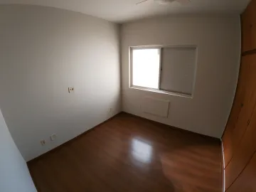 Alugar Apartamento / Padr&atilde;o em S&atilde;o Jos&eacute; do Rio Preto R$ 1.300,00 - Foto 11