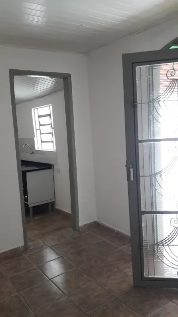 Alugar Casa / Padr&atilde;o em S&atilde;o Jos&eacute; do Rio Preto. apenas R$ 700,00