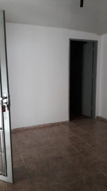 Alugar Casa / Padr&atilde;o em S&atilde;o Jos&eacute; do Rio Preto R$ 700,00 - Foto 3