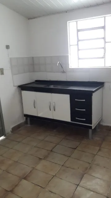 Alugar Casa / Padr&atilde;o em S&atilde;o Jos&eacute; do Rio Preto R$ 700,00 - Foto 4